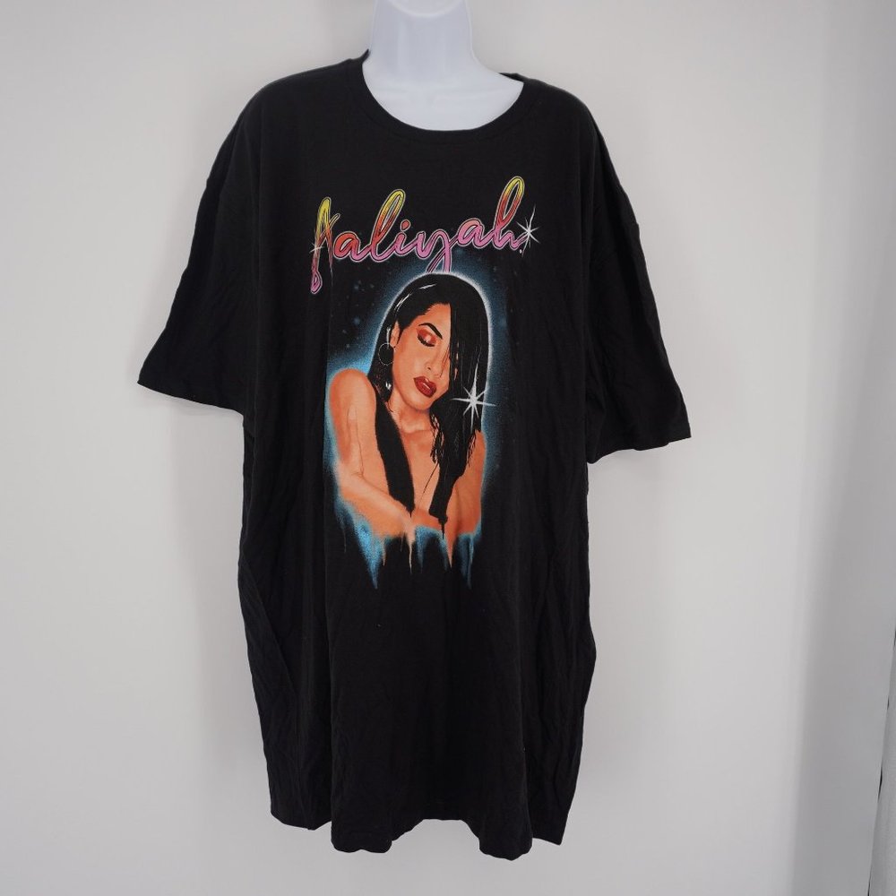 Stylish Black Graphic Short Sleeve Tee